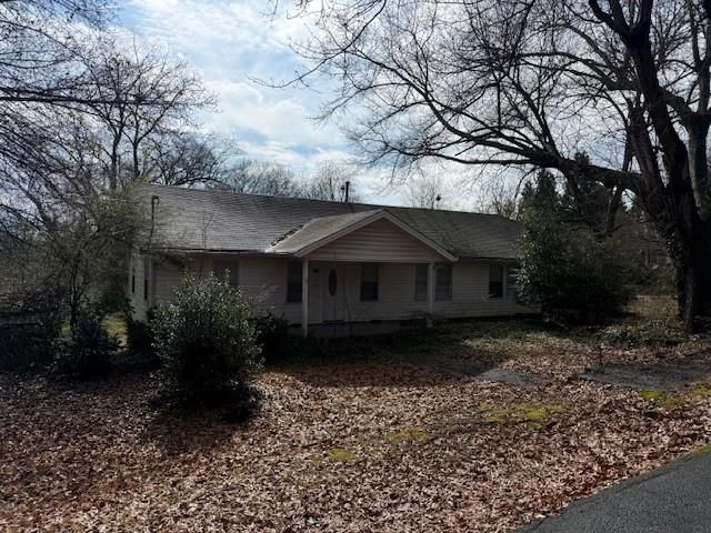 5621 Church Street, Flowery Branch, GA 30542