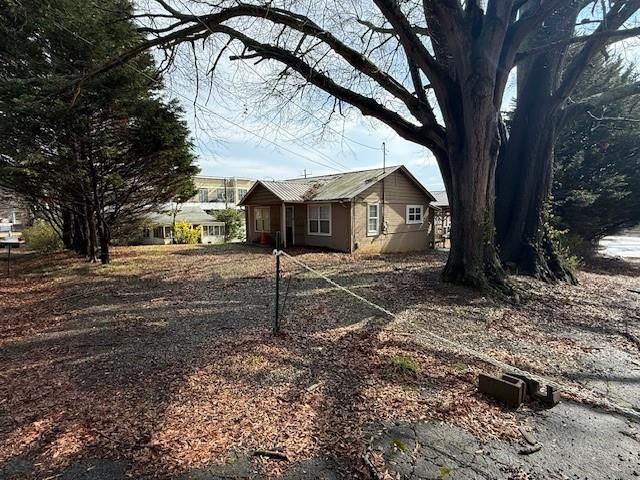 5621 Church Street, Flowery Branch, GA 30542