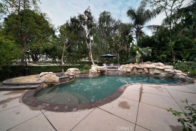 60 New Dawn, Irvine, CA 92620