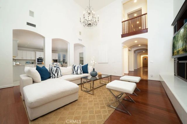 60 New Dawn, Irvine, CA 92620