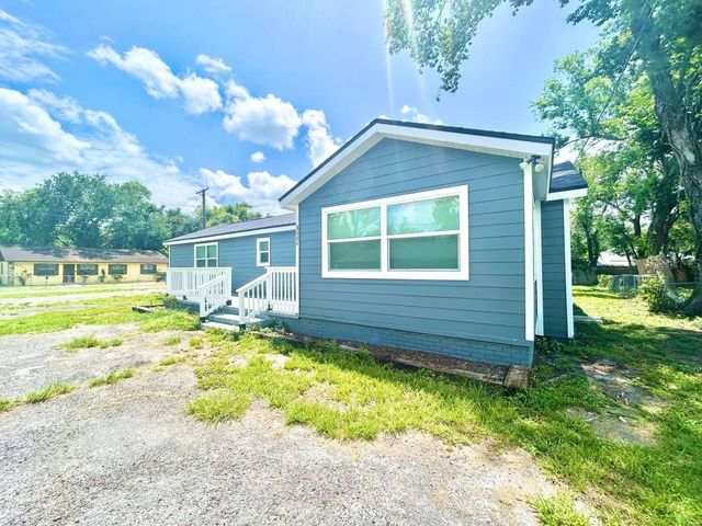 8004 N MARKS STREET, Tampa, FL 33604
