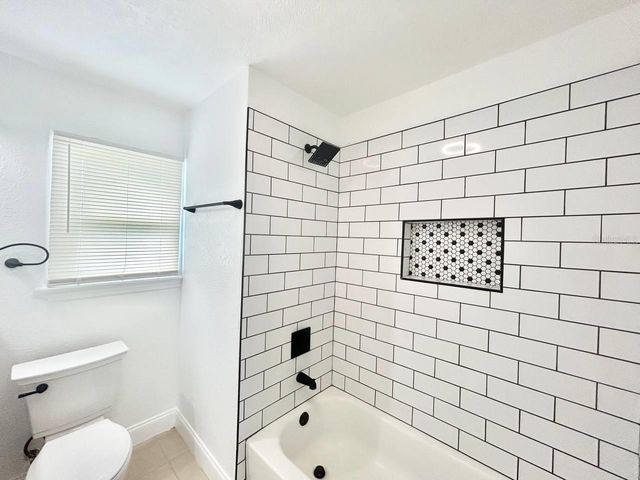 8004 N MARKS STREET, Tampa, FL 33604