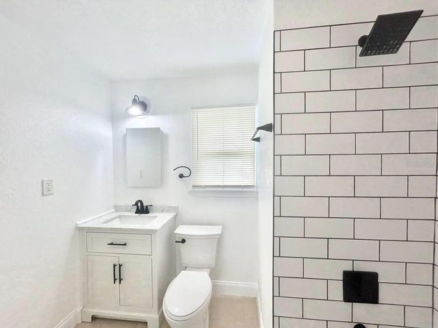 8004 N MARKS STREET, Tampa, FL 33604