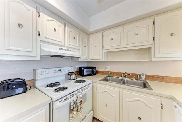 3586 CAPE HAZE DRIVE B4, Rotonda West, FL 33947