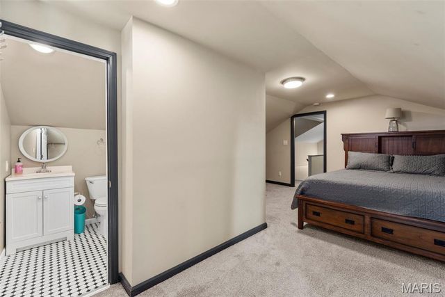 5226 Elizabeth Avenue, St Louis, MO 63110