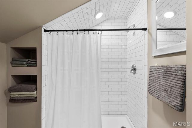 5226 Elizabeth Avenue, St Louis, MO 63110