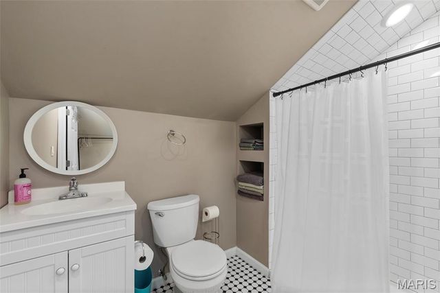 5226 Elizabeth Avenue, St Louis, MO 63110