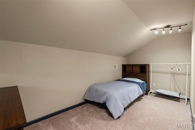 5226 Elizabeth Avenue, St Louis, MO 63110