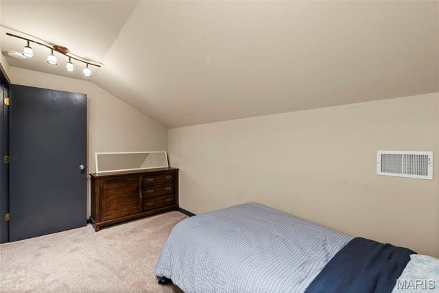 5226 Elizabeth Avenue, St Louis, MO 63110