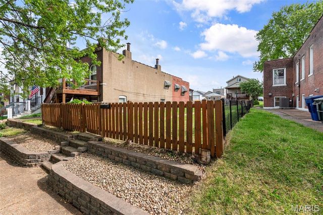 5226 Elizabeth Avenue, St Louis, MO 63110