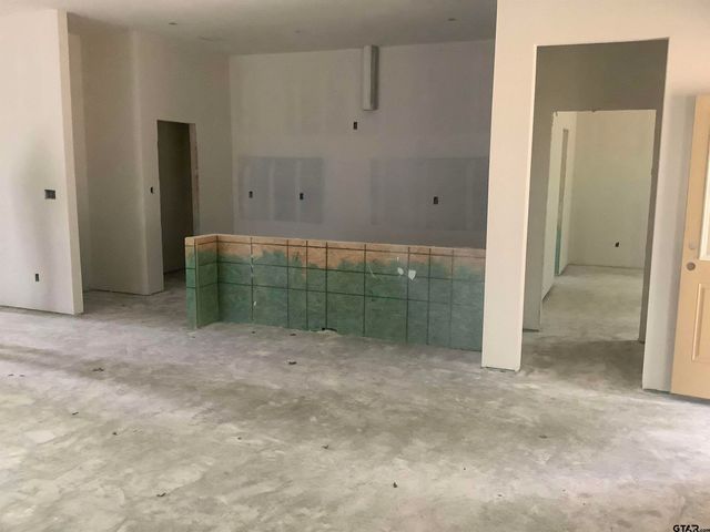 7917 Greenhill Drive, Tyler, TX 75703