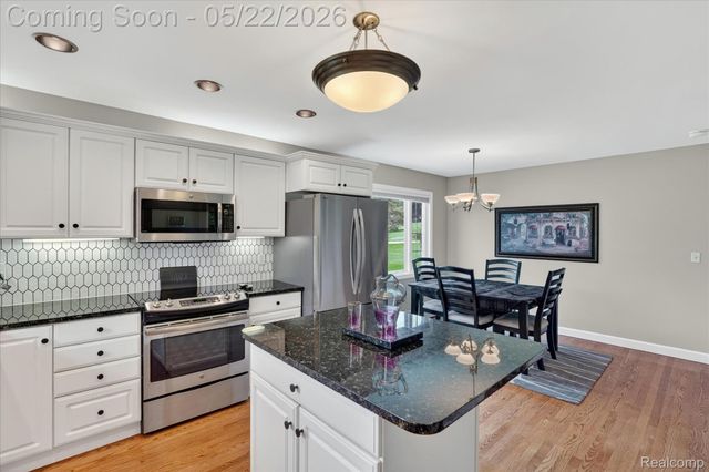 12192 Overlook Drive, Tyrone Township, MI 48430