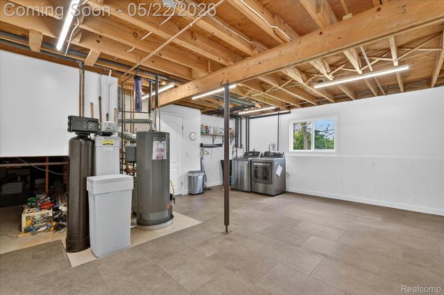 12192 Overlook Drive, Tyrone Township, MI 48430