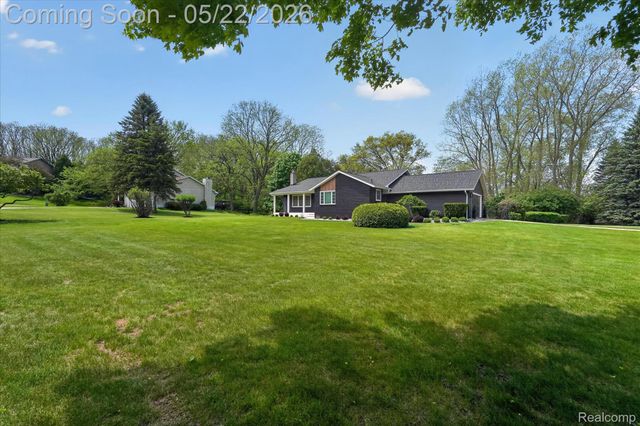 12192 Overlook Drive, Tyrone Township, MI 48430