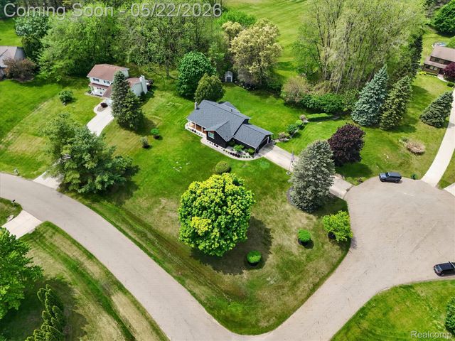 12192 Overlook Drive, Tyrone Township, MI 48430