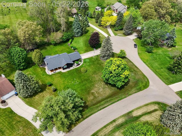 12192 Overlook Drive, Tyrone Township, MI 48430