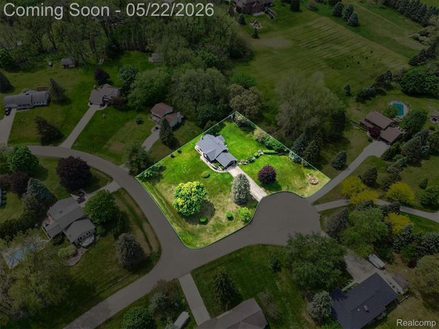 12192 Overlook Drive, Tyrone Township, MI 48430