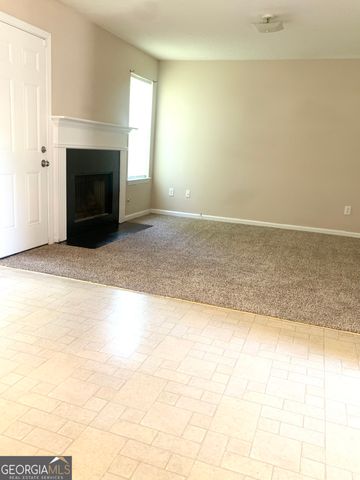 6780 Manor Creek Drive, Douglasville, GA 30135