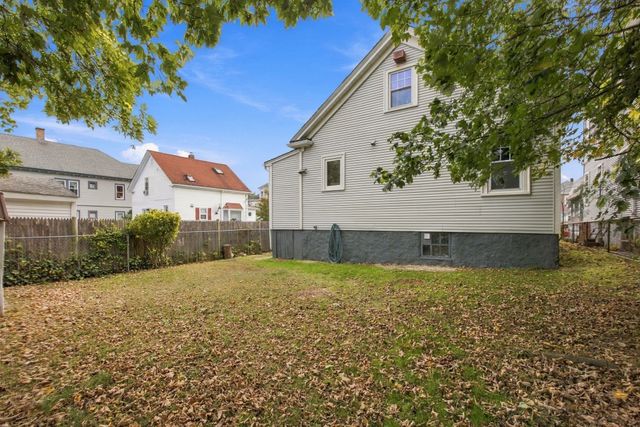 215 Clifford St, New Bedford, MA 02745