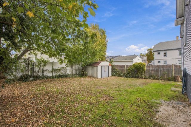 215 Clifford St, New Bedford, MA 02745