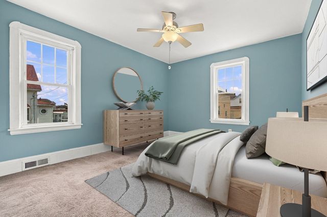215 Clifford St, New Bedford, MA 02745