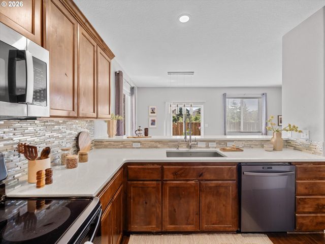 2639 JUNIPER St, Forest Grove, OR 97116