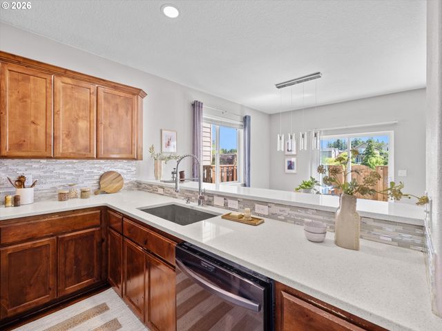 2639 JUNIPER St, Forest Grove, OR 97116