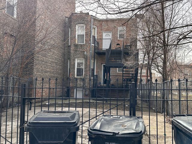 4146 W JACKSON Boulevard, Chicago, IL 60624