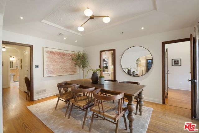 445 N Sweetzer Avenue, Los Angeles, CA 90048
