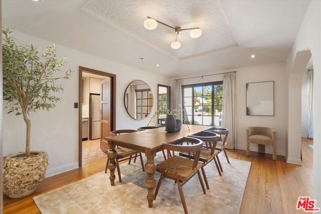 445 N Sweetzer Avenue, Los Angeles, CA 90048