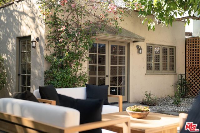 445 N Sweetzer Avenue, Los Angeles, CA 90048
