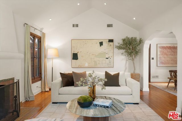 445 N Sweetzer Avenue, Los Angeles, CA 90048