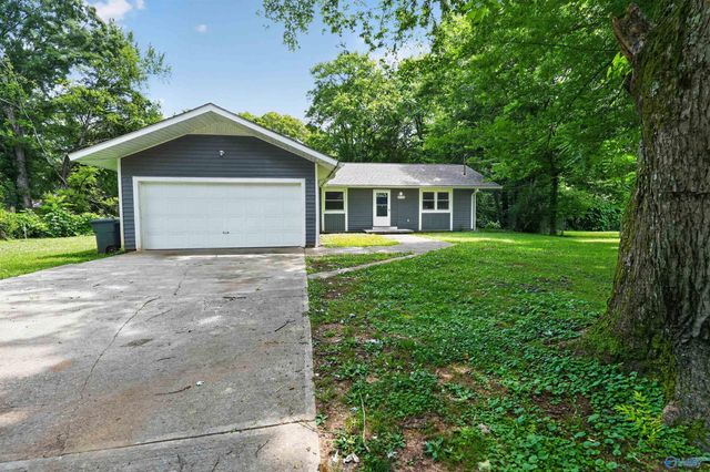 3710 Oakdale Court NW, Huntsville, AL 35810