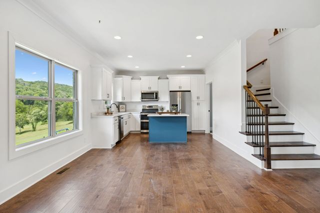 700 Johnson Hollow Rd, Watertown, TN 37184