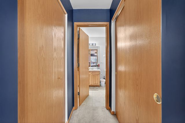 352 New Haven Drive 352, Cary, IL 60013