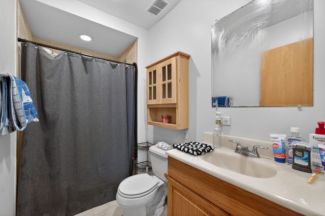 352 New Haven Drive 352, Cary, IL 60013