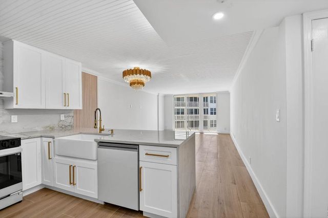 3540 S. Ocean Boulevard 810, South Palm Beach, FL 33480