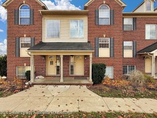 1431 Academy Lane, Lansing, MI 48906