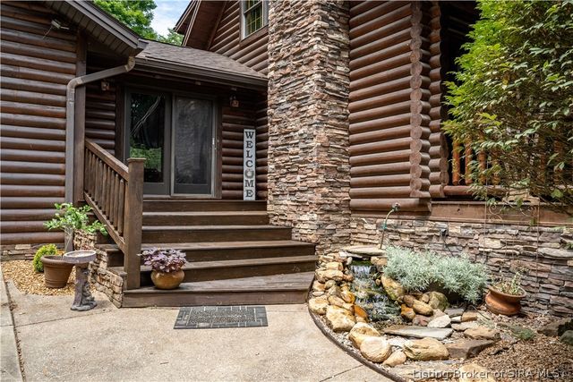 8103 Hidden River Trace, Charlestown, IN 47111
