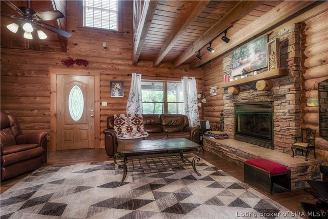 8103 Hidden River Trace, Charlestown, IN 47111