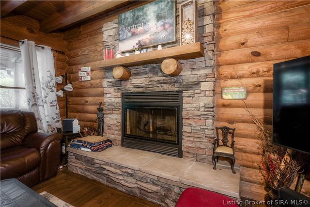 8103 Hidden River Trace, Charlestown, IN 47111