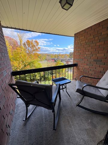 962 High Path Road 962, Windsor, CT 06095