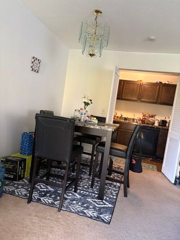 962 High Path Road 962, Windsor, CT 06095