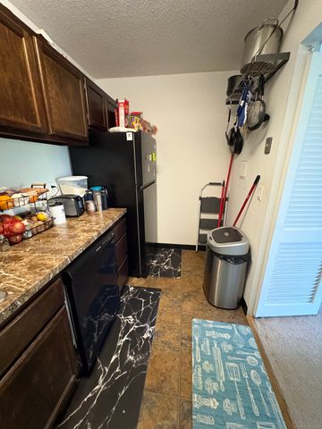 962 High Path Road 962, Windsor, CT 06095