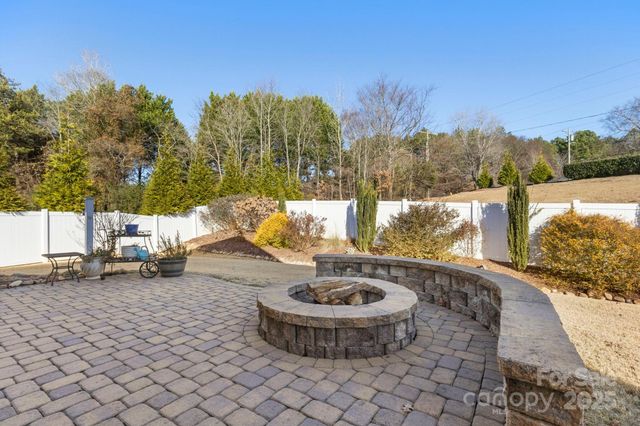 3729 Norman View Drive, Sherrills Ford, NC 28673