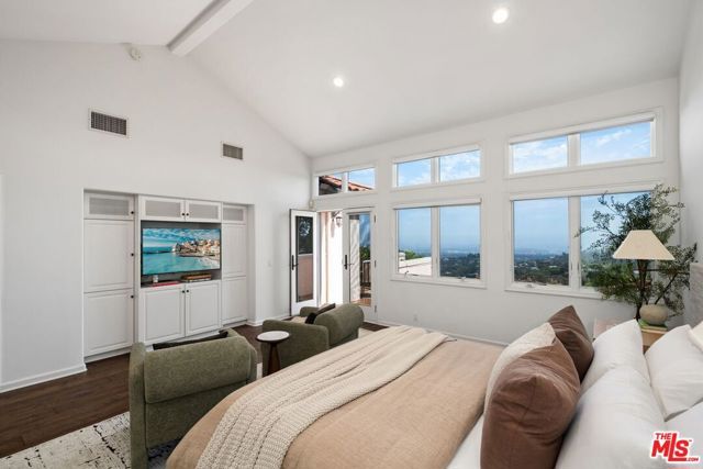 2645 Cordelia Road, Los Angeles, CA 90049