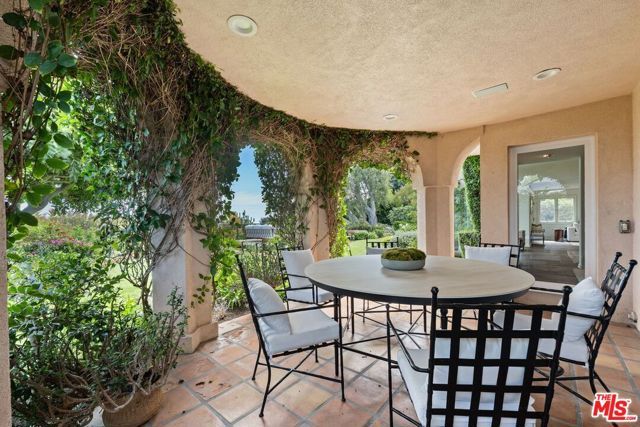 2645 Cordelia Road, Los Angeles, CA 90049