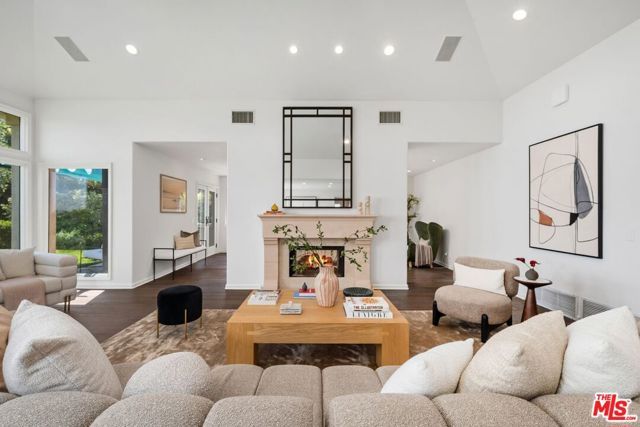 2645 Cordelia Road, Los Angeles, CA 90049