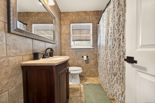 1235 OBLATE DR, San Antonio, TX 78216