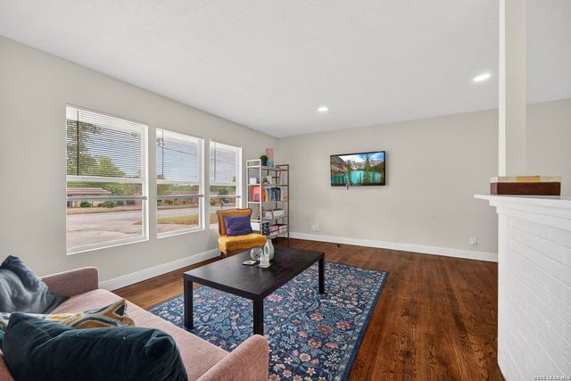 1235 OBLATE DR, San Antonio, TX 78216